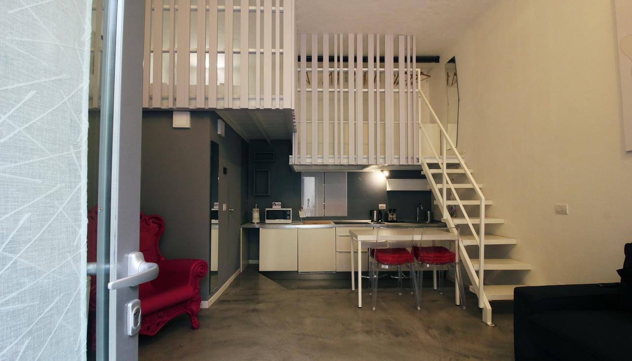 Italianway-Eustachi Apartment Milan Bagian luar foto